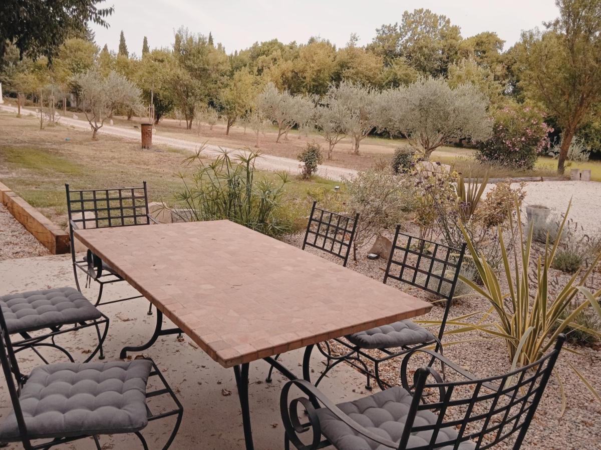 Gite Du Mas De La Finiere ,Avec Spa Interieur Châteaurenard المظهر الخارجي الصورة