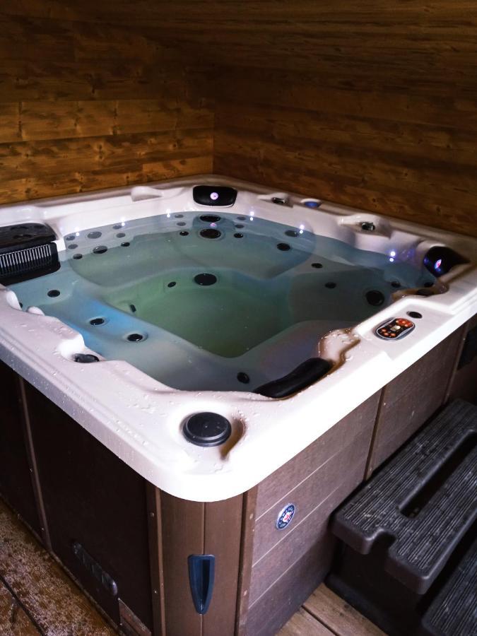 Gite Du Mas De La Finiere ,Avec Spa Interieur Châteaurenard المظهر الخارجي الصورة