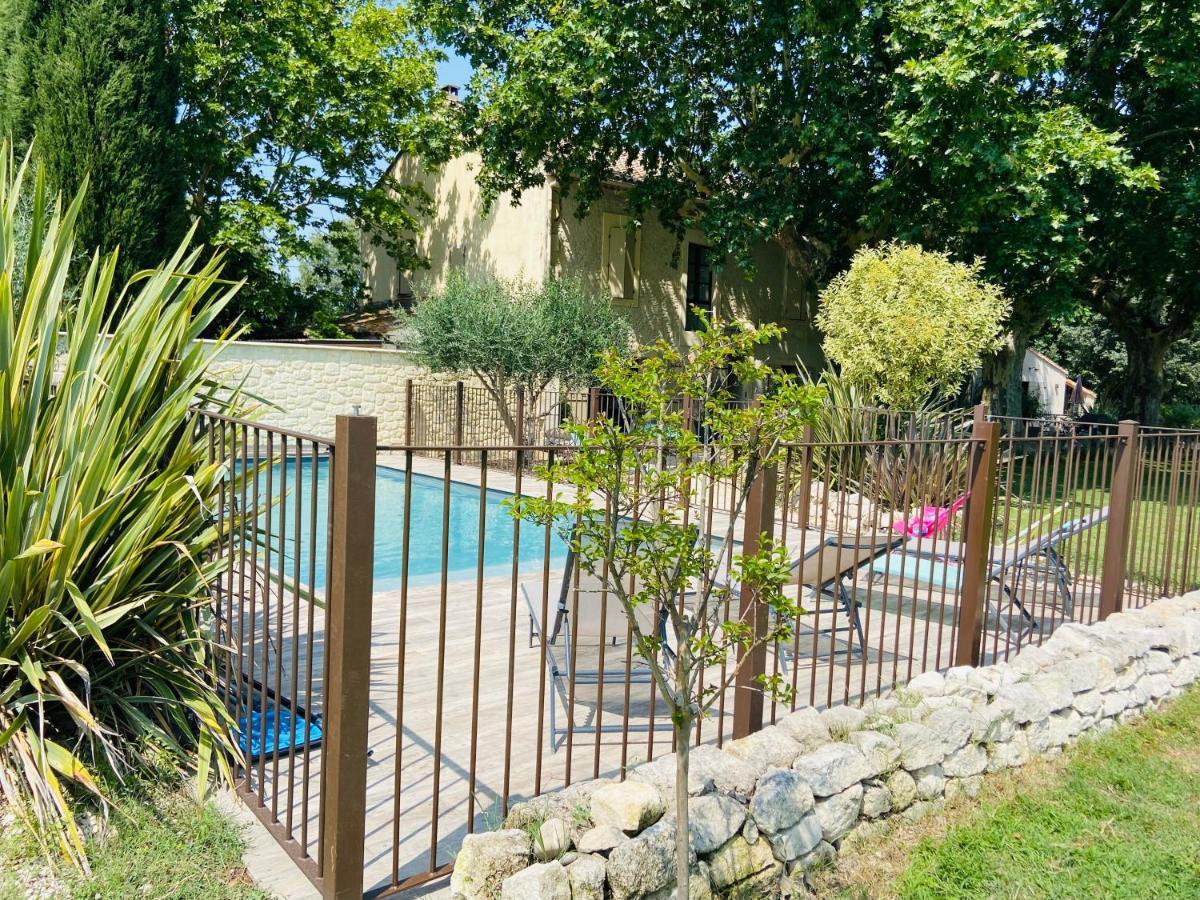 Gite Du Mas De La Finiere ,Avec Spa Interieur Châteaurenard المظهر الخارجي الصورة