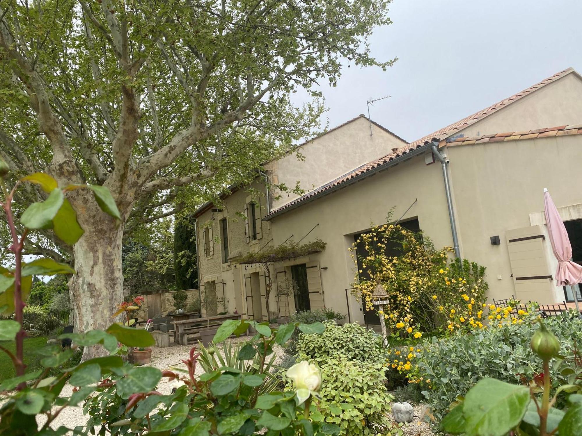 Gite Du Mas De La Finiere ,Avec Spa Interieur Châteaurenard المظهر الخارجي الصورة